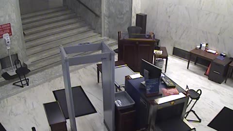 3091RHOBGRLowerIndepAveDoor_2021-01-05_02h00min01s557ms.mp4