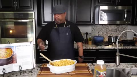 The Best Mac and Cheese You'll Ever Eat | #SoulFoodSunday