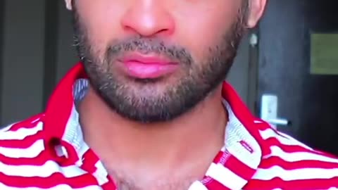 waqar zaka 5 se 6 hazar dollars kamao nasa ki videos upload kro (Waqar Zaka)