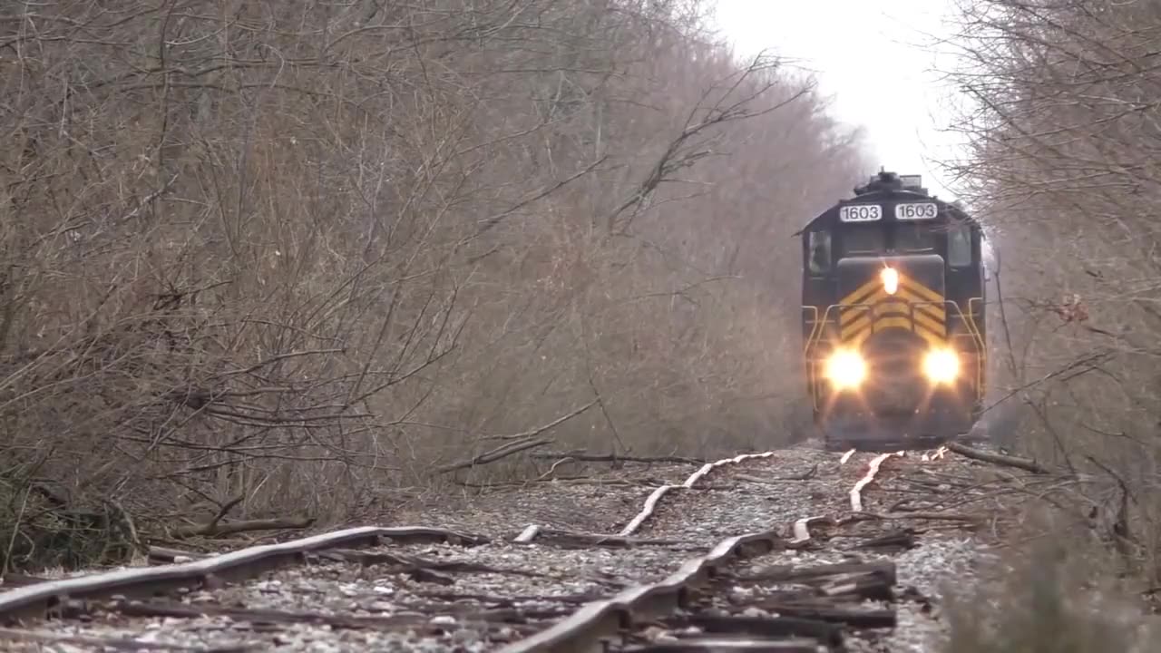 This isn't a railway in a Third World County This is in Ohio