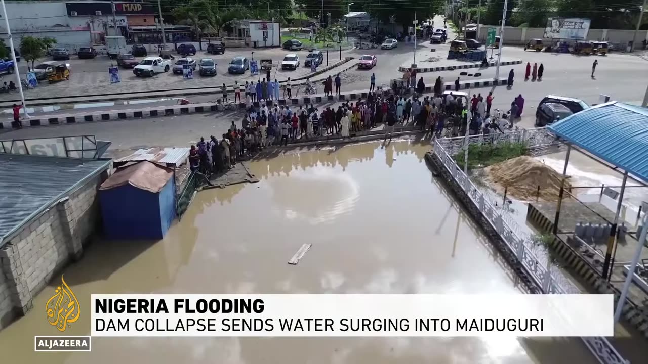 Nigeria flooding: Dam collapse sends water surging into Maiduguri