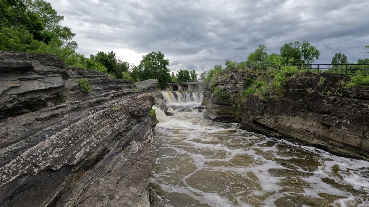 🌴 Welcome To Hog's Back Falls & Trails In Ottawa 💦 Canada 🍁 Spring Edition 2024 🌴