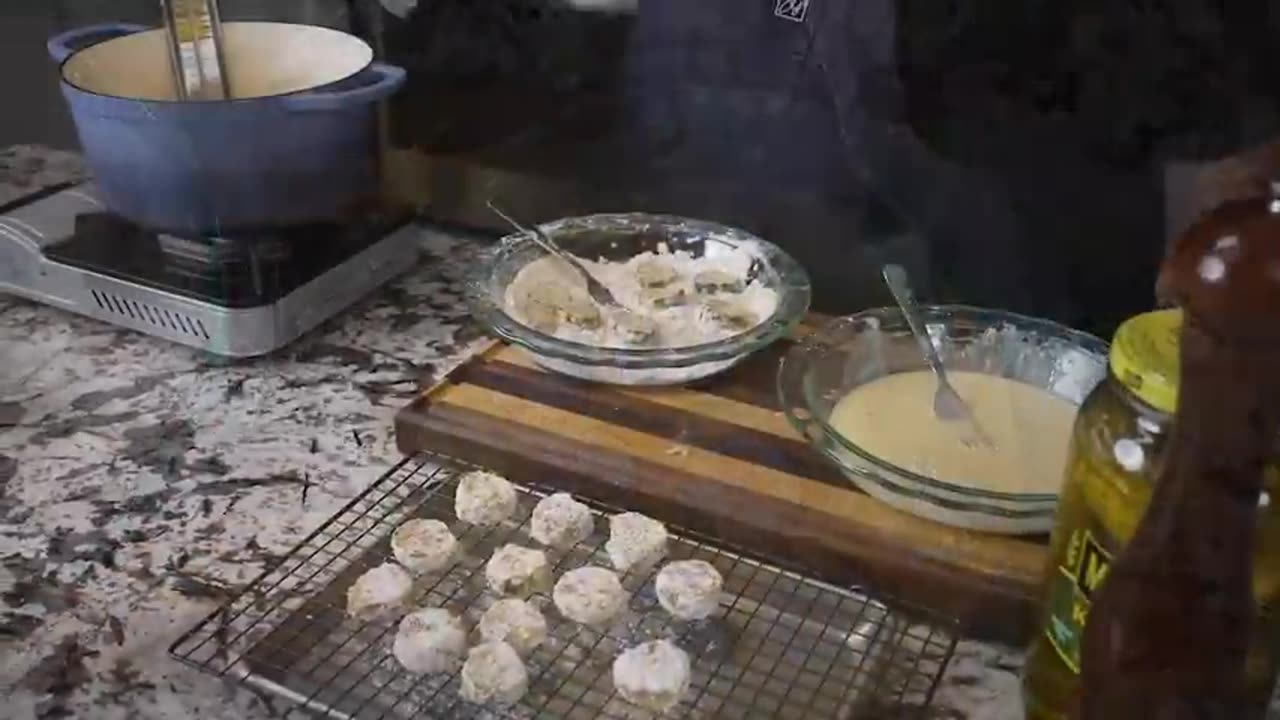 Ever Tried These Amazing Fried Pickles?