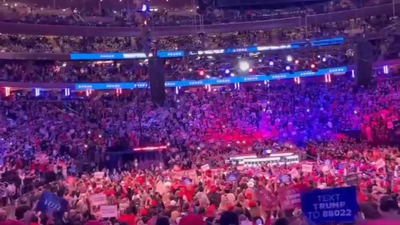 TRUMP: Madison Square Garden is filled to capacity with 75,000k people outside