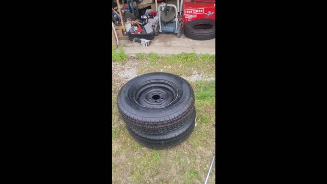 Lofty Pines Homestead - Trouble With Tires Part 2