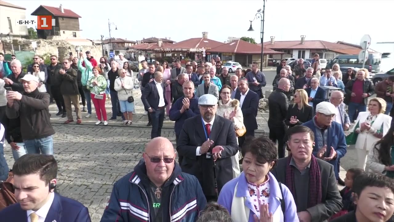 Радев В Несебър откри летния туристически сезон