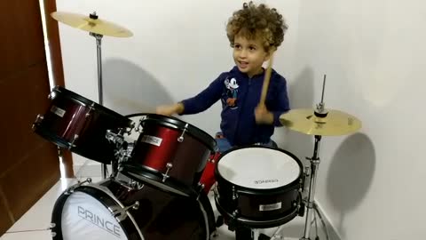 Meu baterista preferido!😍