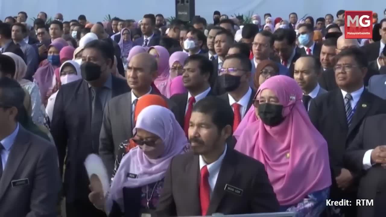 Tak Minat Korek Sejarah Lampau, Hidup Saya Lebih Tahu Derita Dan Sengsara - PM Anwar Ibrahim