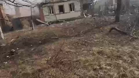 Insane Footage of a Firefight in the Suburbs of Bakhmut