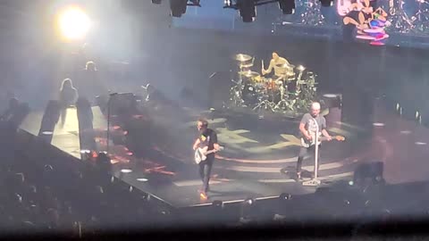 Blink 182 - All The Small Things 5-4-2023 St Paul