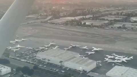 Aviation, Flying Around KSNA