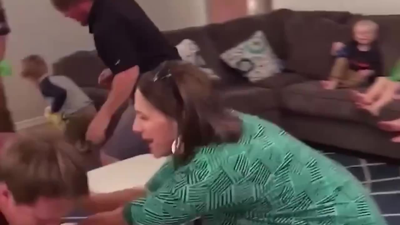We show to kids how they sounds