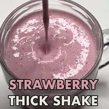 "Sippin' on Sunshine: The Delightful Journey of a Refreshing Strawberry Smoothie" 🥤🥤🥤