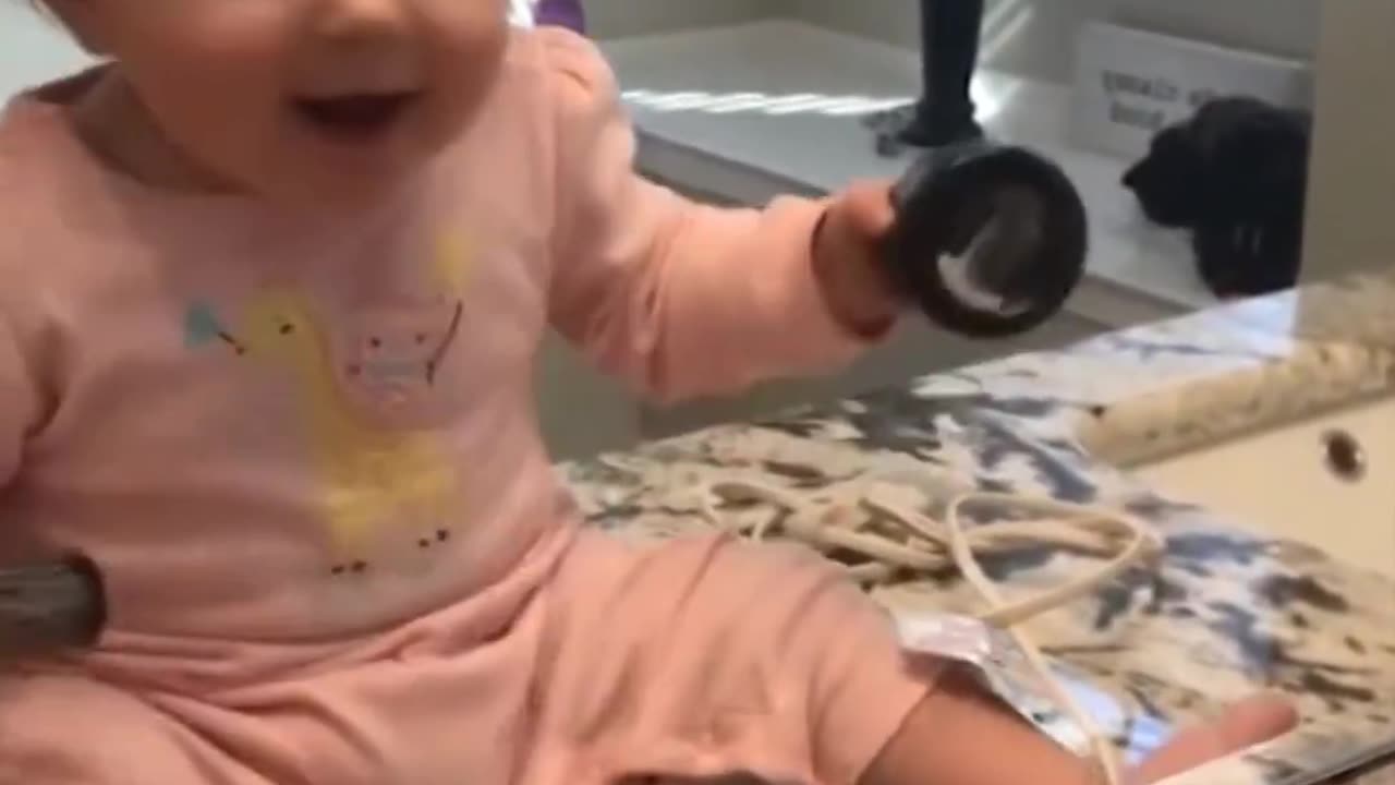 How can this be so cute that I couldn't even laugh!!?