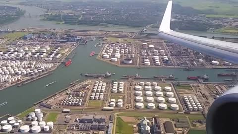 Landing Transavia 737 op Rotterdam Waanzinnige aanvliegroute