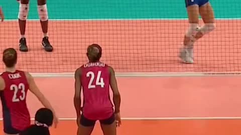 Does a #SuperSpike get any better than this! 🤯 #volleyballworld #spike #volleyball