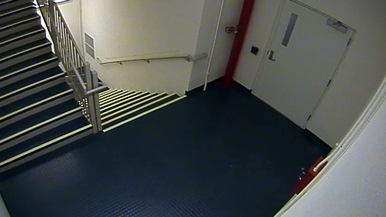 8412OHOB04Stair1_2021-01-05_06h34min04s773ms.mp4