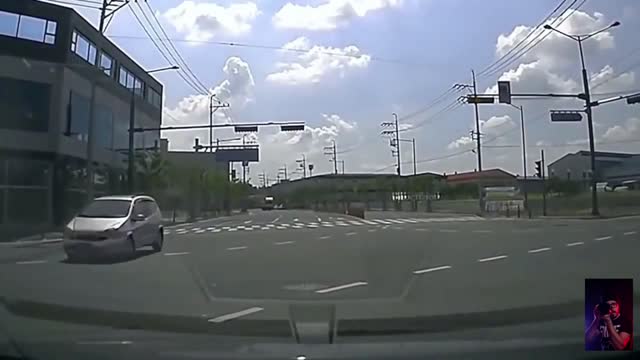 Dash Cam Sightings Flying Car...MUST WATCH!!!!