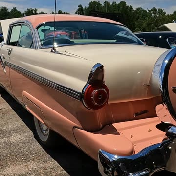 1956 Ford Fairlane