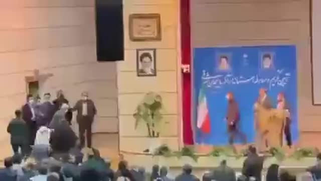 IRGC Officer Slaps His Commander During Inauguration Ceremony