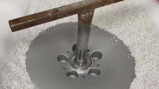 Wheel hub polishing is absolutely very professional. Who wants to do it,