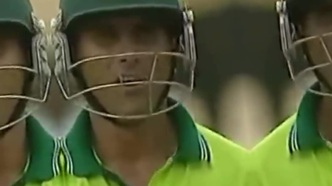 Razzaq SIX over Midwicket - Strong HIT (Flat SIX)