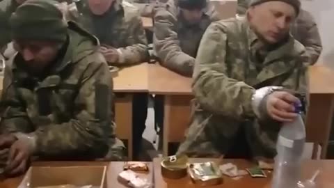 PMC Wagner Soldiers Give Food & Water To Ukrainian Soldiers Captured In Bakhmut 🇺🇦