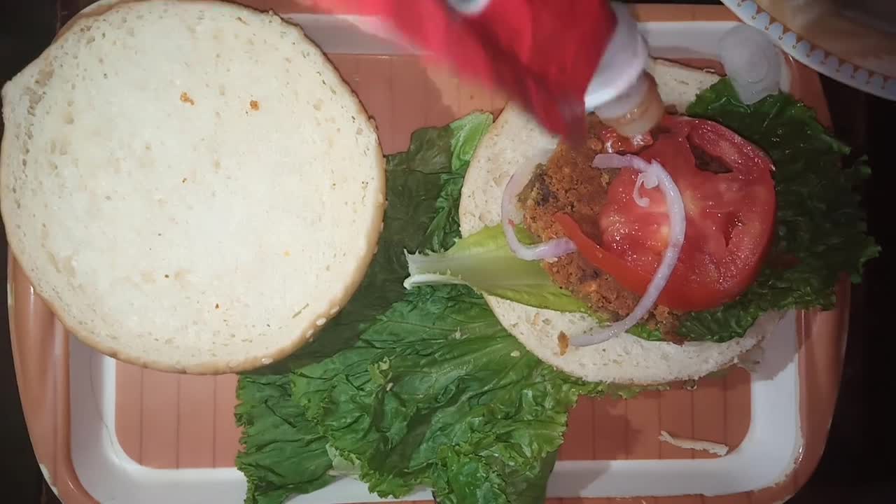 20 Seconds Beef Burger _ Short Video Challenge _ Recipe By Cooking With Kashan