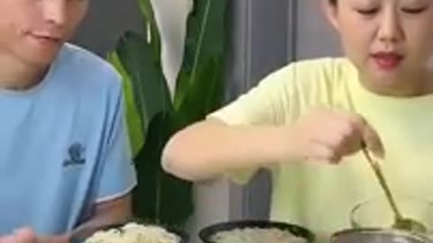 husband and wife mukbang eating show