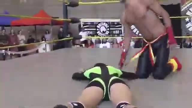 Men destroy women in wrestling