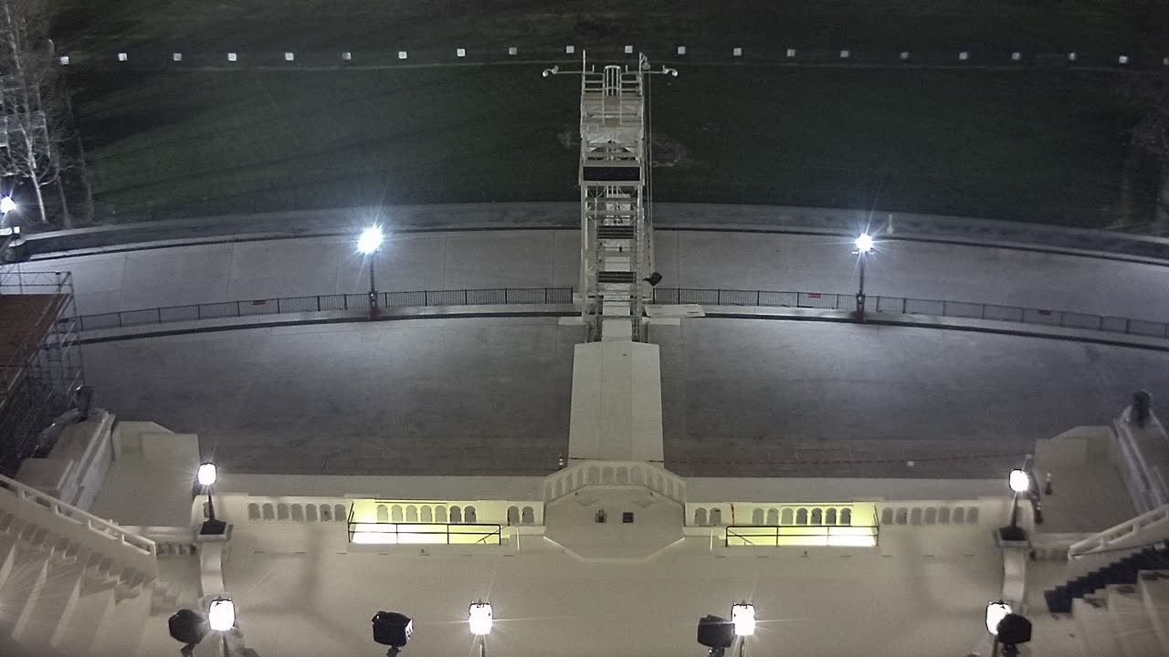 0944USCSRFWestRoof_2021-01-05_06h06min53s317ms.mp4