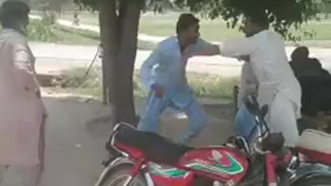 بجلی میٹر پر لڑائی