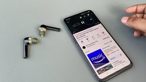 Improve Sound Quality of Any Earphone | Cotton Trick !!!