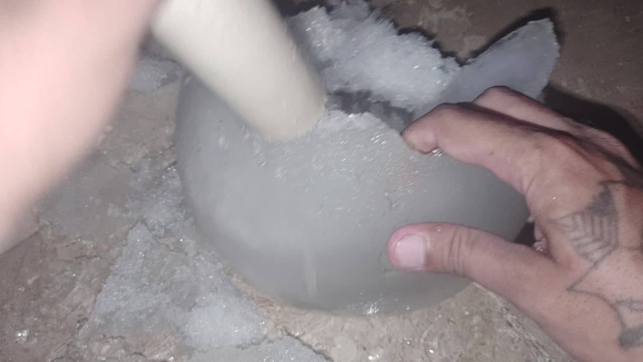 Ice crushing ASMR #ice cream#ice