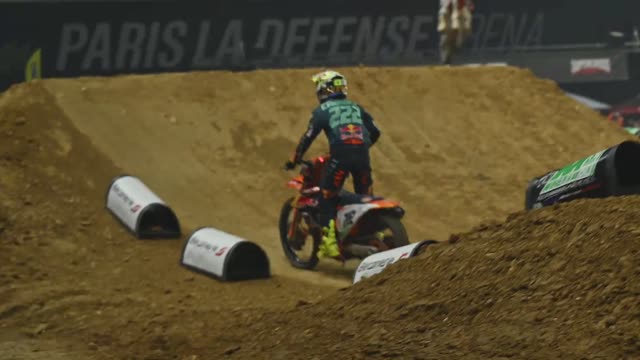 Musquin and Cairoli take on Paris SX KTM