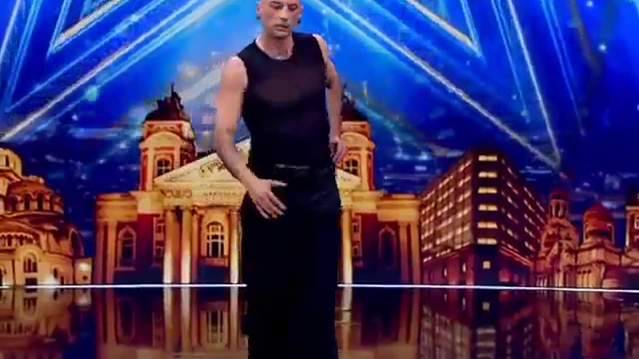 Amazing magician