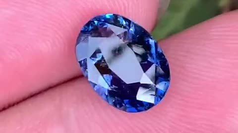 beautiful Glittering Sapphire Faceted natural gemstone