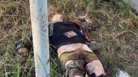 Ukraine is loosing the war - Tons of Ukrainian soldiers massacred every week - 18+