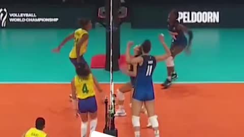 Out of this 🌎 #volleyballworld #megarally #match #volleyball