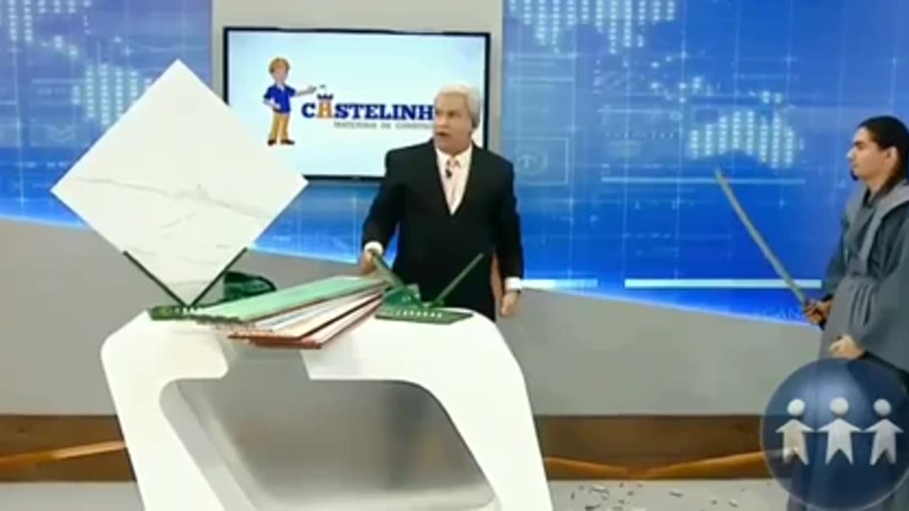 Testing of tile quality on TV turns into a sword fight with Brazilian samurai 🤣🤣