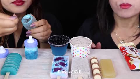 ASMR BLUEBERRY POPPING.