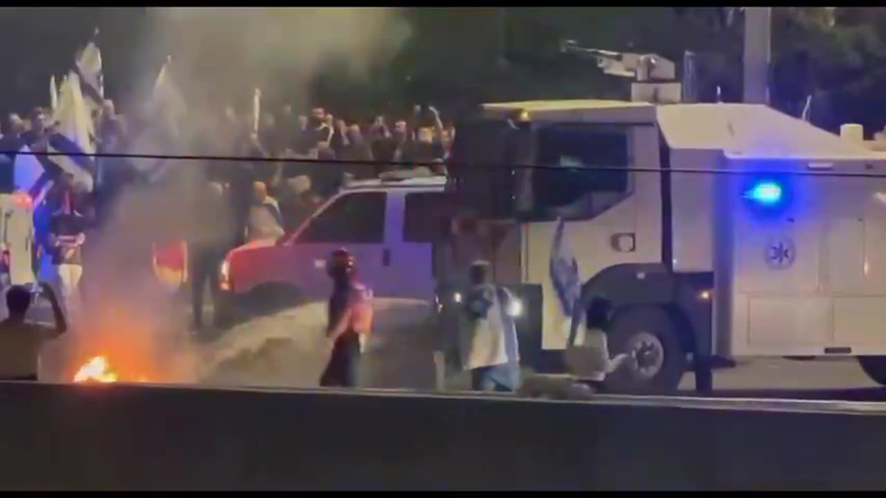 Riots throughout Israel after Netanyahu fires Defense Minister Yoav Gallant