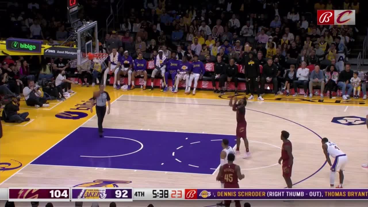 Lebron James hits it from the parking lot then Lakers bench instantly f*ck it up😂