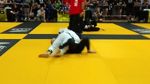 Girl fights Boy, jiu jitsu second match