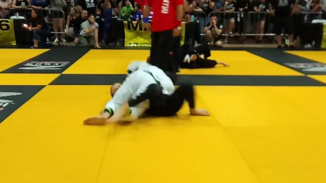 Girl fights Boy, jiu jitsu second match