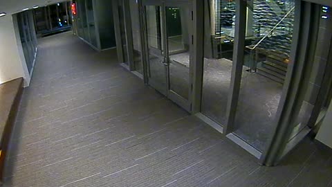 8429OHOB05O5C1CorridortoAtrium_2021-01-05_18h05min05s793ms.mp4