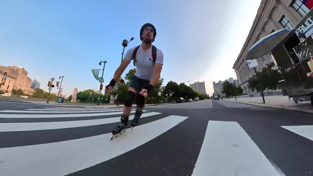 Speeding Through the City - Inline Skating Urban Flow Skate-8