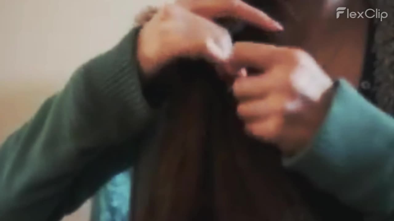 Fishtail/Herringbone Braid Hair How-to Start the braid, slowed down