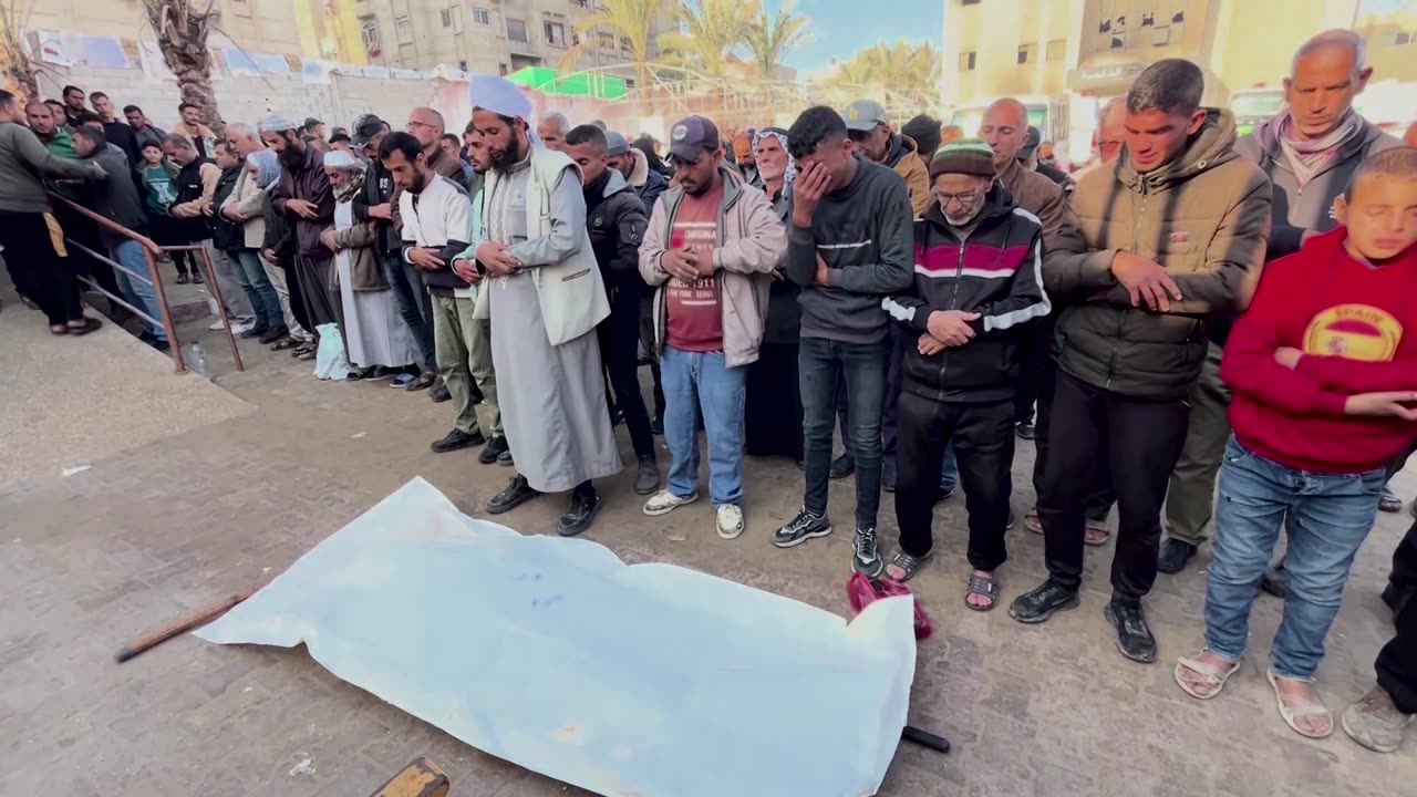 Funerals held for Palestinians killed while securing aid trucks