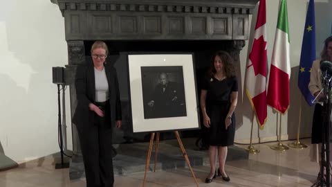 Stolen 'Roaring Lion' portrait of Churchill handed back to Canada